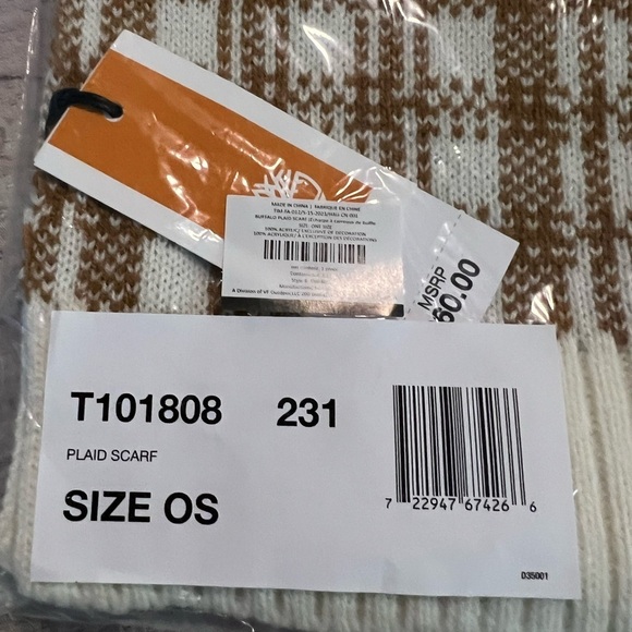 Timberland Buffalo Plaid Wide Scarf in Cream and White NEW T101808 60L x 10W - Picture 6 of 12